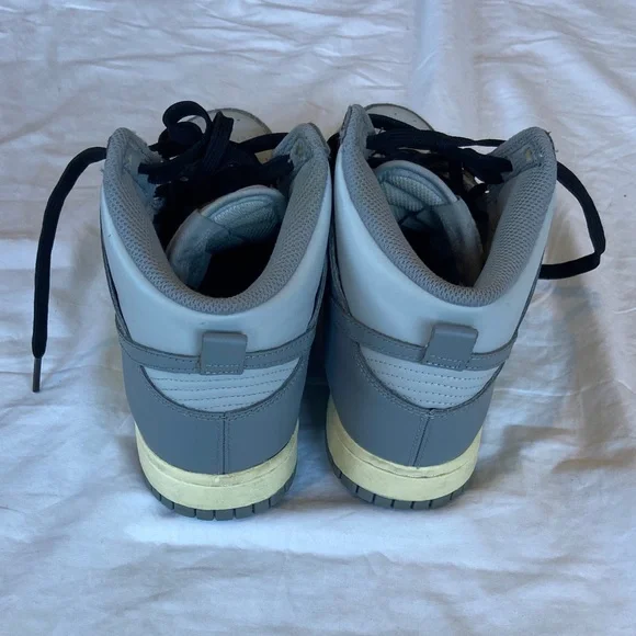 Nike Dunk High Aged Grey Sneakers Grey Fog/Particle Grey DD1869 001 Women Size 8 - Picture 8 of 13